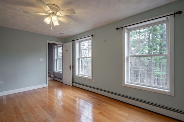 27 Red Squirrel Lane, Chester, NH 03036