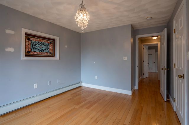 27 Red Squirrel Lane, Chester, NH 03036