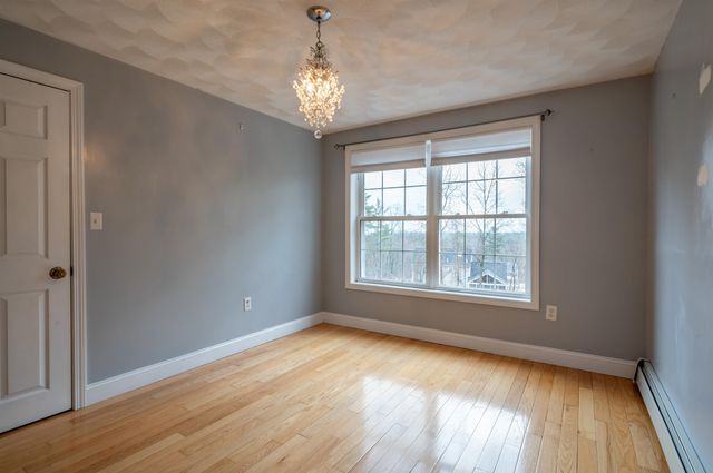 27 Red Squirrel Lane, Chester, NH 03036