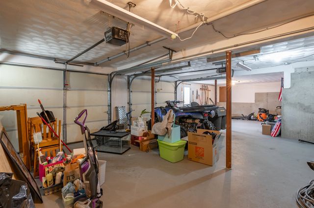 27 Red Squirrel Lane, Chester, NH 03036