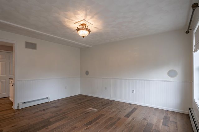 27 Red Squirrel Lane, Chester, NH 03036