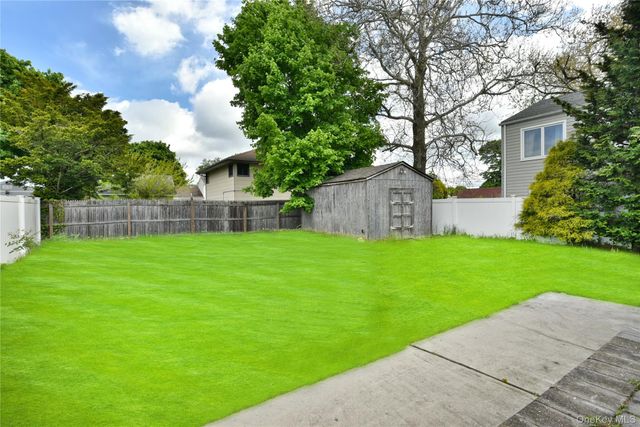 524 Central Avenue, Bethpage, NY 11714