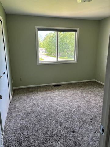 268 Jonathon Drive, Almont, MI 48003