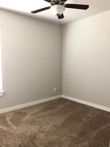 1048 W Sierra Vista Court, Midlothian, TX 76065