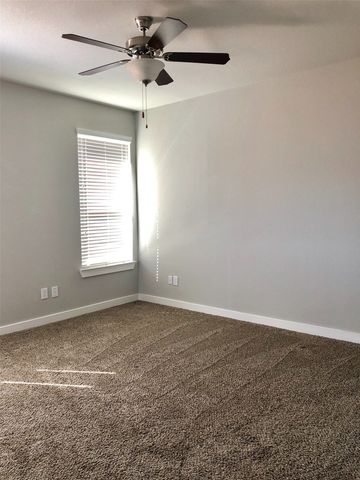 1048 W Sierra Vista Court, Midlothian, TX 76065