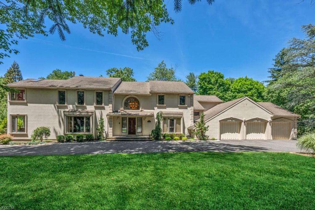 59 Deerfield Ln, Upper Saddle River Boro, NJ 07458