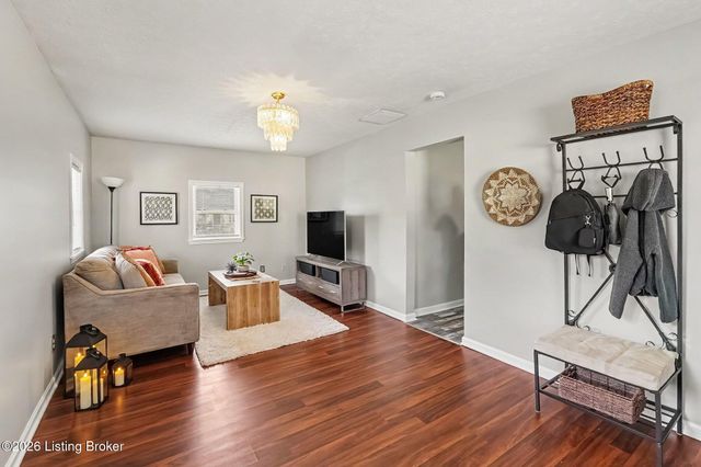 6101 Terry Rd, Louisville, KY 40258