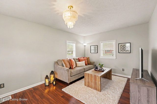 6101 Terry Rd, Louisville, KY 40258