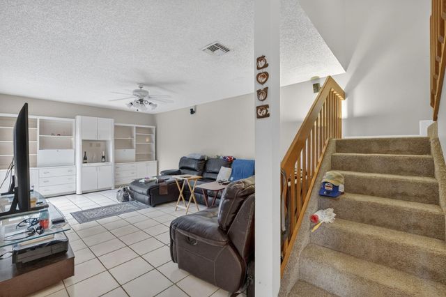 2539 NW 99th Avenue, Coral Springs, FL 33065