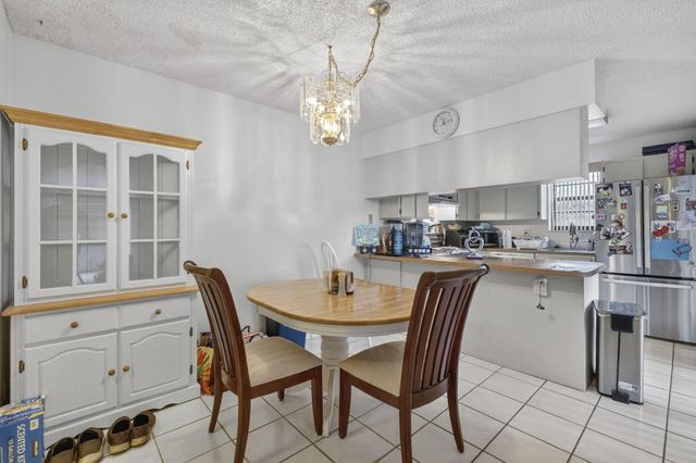 2539 NW 99th Avenue, Coral Springs, FL 33065