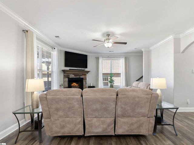 318 Barnhill Court, Greenville, SC 29617