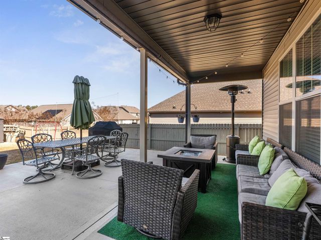 318 Barnhill Court, Greenville, SC 29617