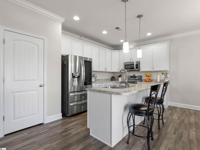 318 Barnhill Court, Greenville, SC 29617