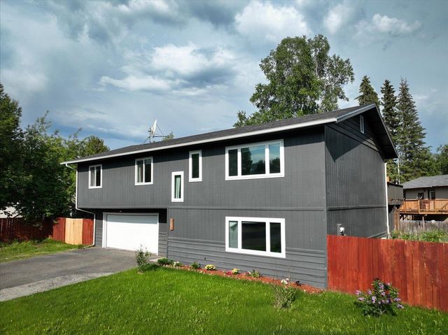207 STEELHEAD ROAD, Fairbanks, AK 99709