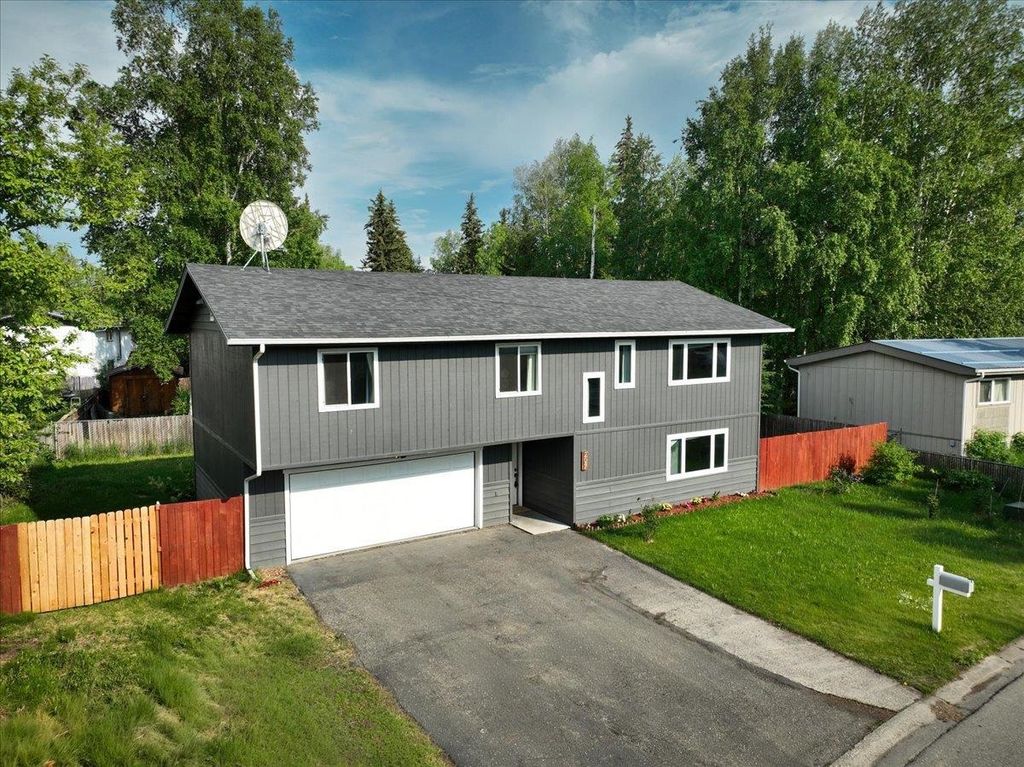 207 STEELHEAD ROAD, Fairbanks, AK 99709