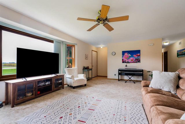 N16219 State Road 93, Galesville, WI 54630