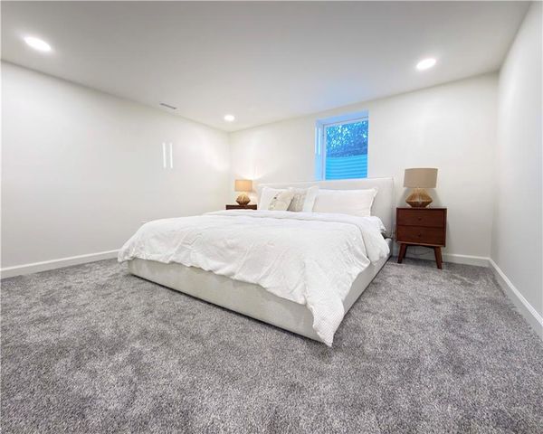 9737 Mohawk Drive, Overland Park, KS 66206