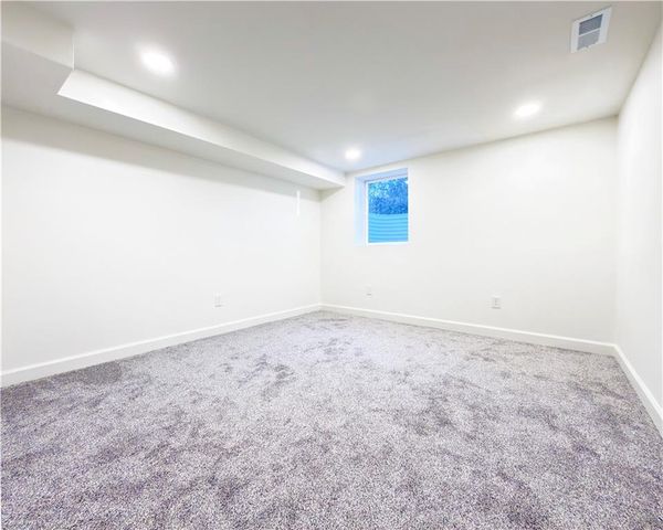 9737 Mohawk Drive, Overland Park, KS 66206