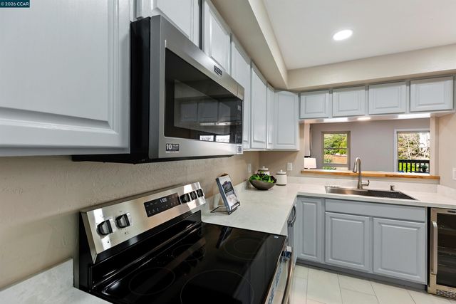 117 Ascot Ct A, Moraga, CA 94556