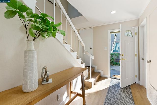 117 Ascot Ct A, Moraga, CA 94556