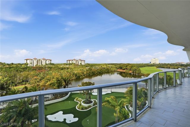 4810 Pelican Colony 403, Bonita Springs, FL 34134