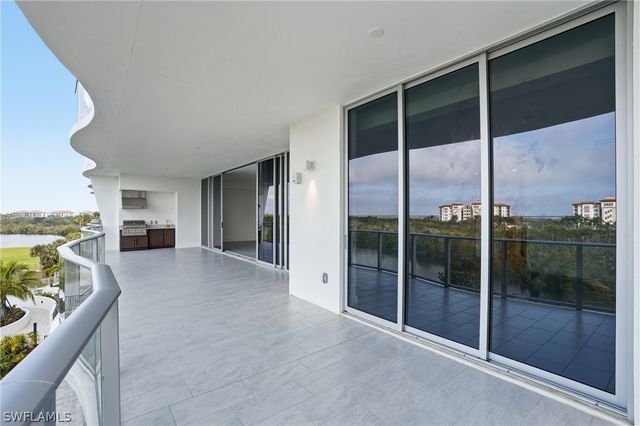 4810 Pelican Colony 403, Bonita Springs, FL 34134
