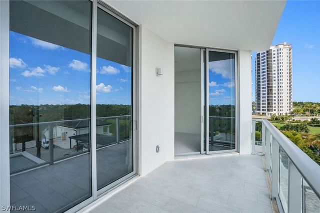4810 Pelican Colony 403, Bonita Springs, FL 34134