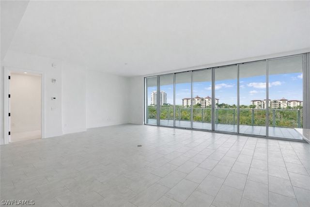 4810 Pelican Colony 403, Bonita Springs, FL 34134