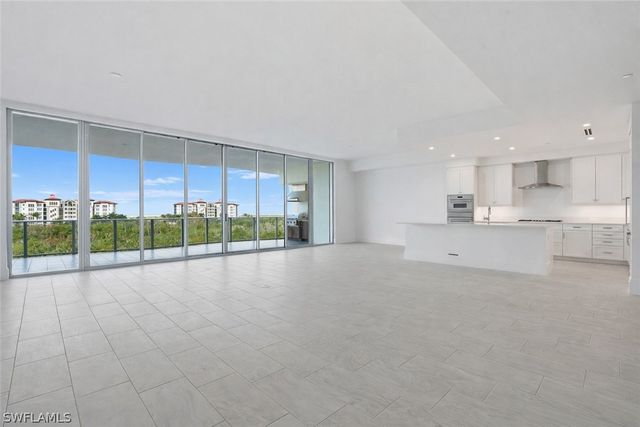 4810 Pelican Colony 403, Bonita Springs, FL 34134