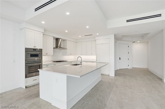 4810 Pelican Colony 403, Bonita Springs, FL 34134