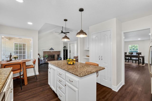 103 Randall Ct, Folsom, CA 95630