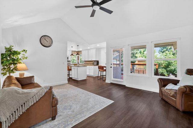 103 Randall Ct, Folsom, CA 95630