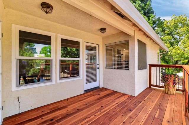 103 Randall Ct, Folsom, CA 95630