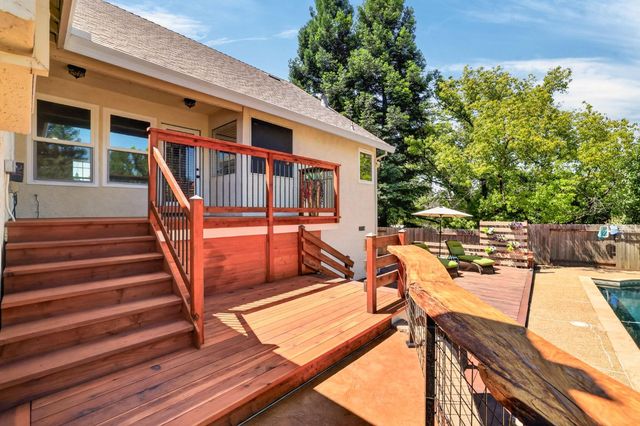 103 Randall Ct, Folsom, CA 95630