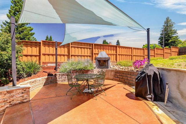 103 Randall Ct, Folsom, CA 95630