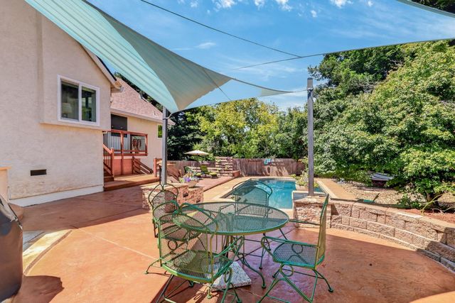 103 Randall Ct, Folsom, CA 95630