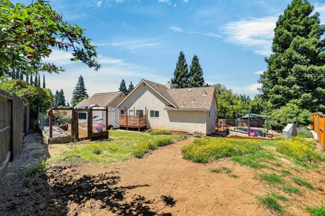 103 Randall Ct, Folsom, CA 95630