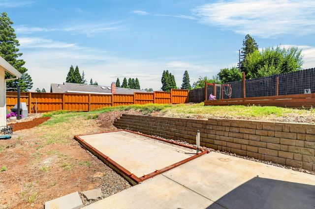 103 Randall Ct, Folsom, CA 95630