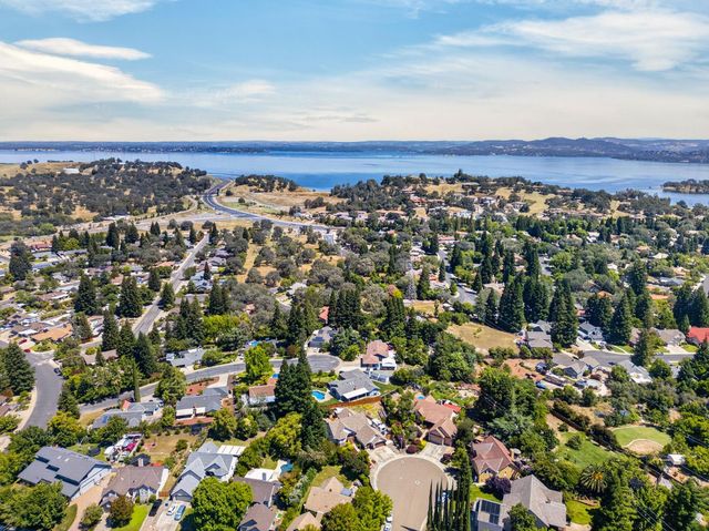 103 Randall Ct, Folsom, CA 95630