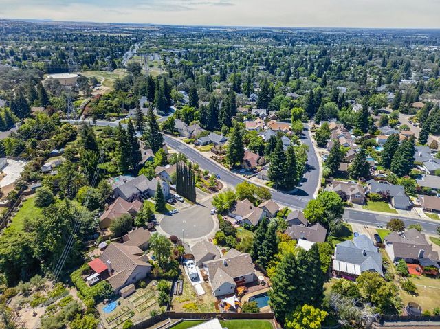 103 Randall Ct, Folsom, CA 95630