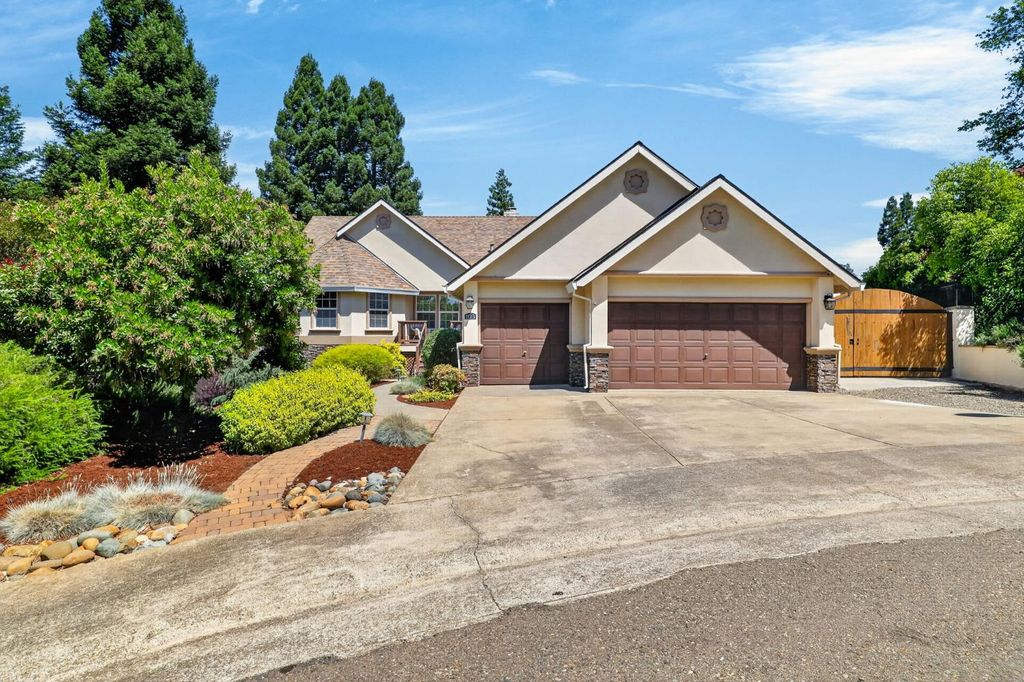 103 Randall Ct, Folsom, CA 95630