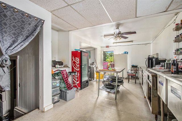 952 Pipestone, Benton Harbor, MI 49022