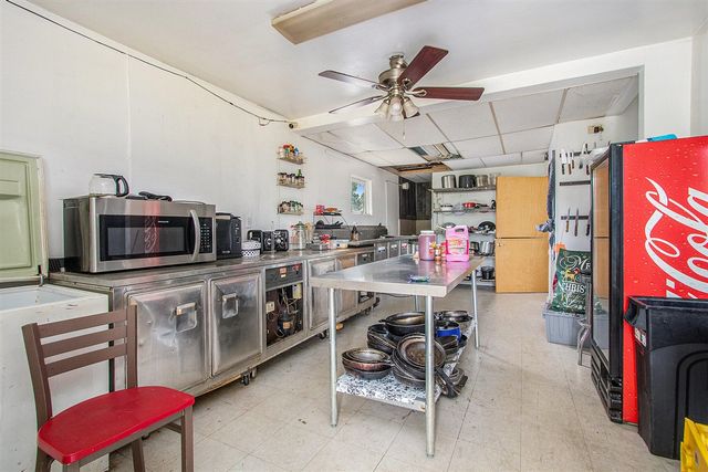 952 Pipestone, Benton Harbor, MI 49022