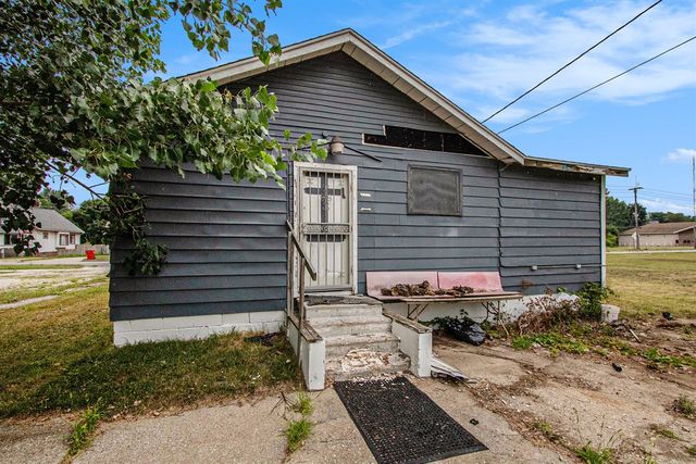 952 Pipestone, Benton Harbor, MI 49022