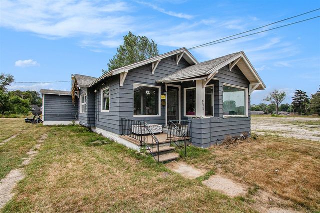 952 Pipestone, Benton Harbor, MI 49022