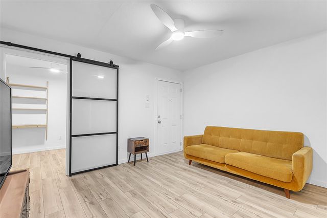 1840 Burton DR 184, Austin, TX 78741