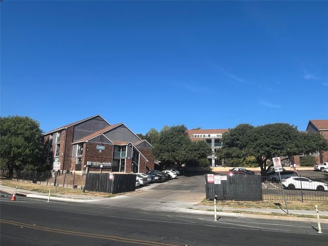 1840 Burton DR 184, Austin, TX 78741