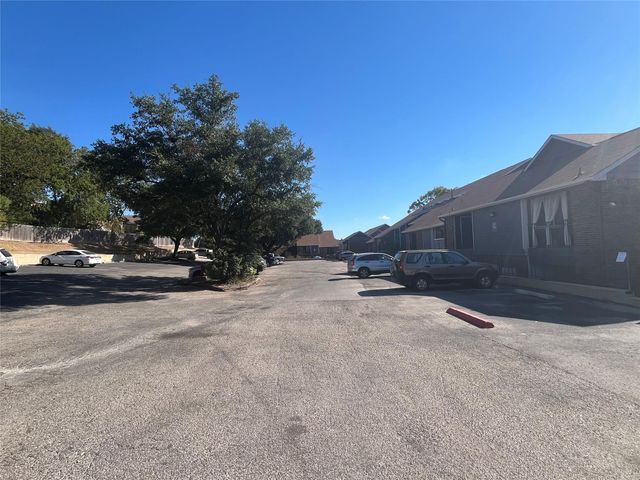 1840 Burton DR 184, Austin, TX 78741