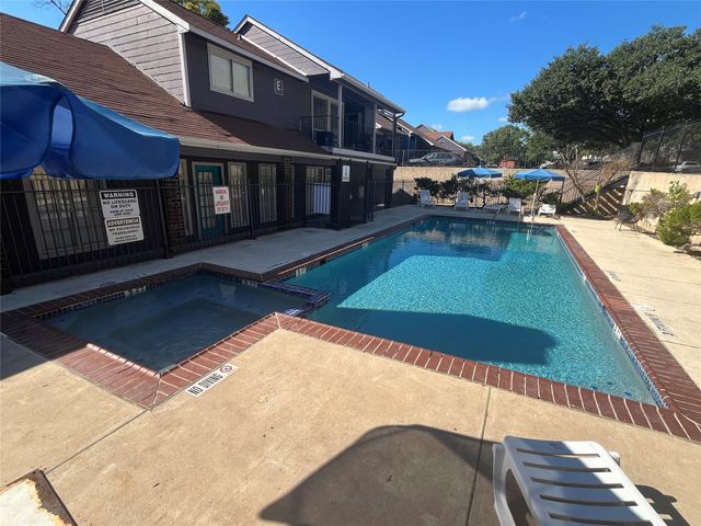 1840 Burton DR 184, Austin, TX 78741