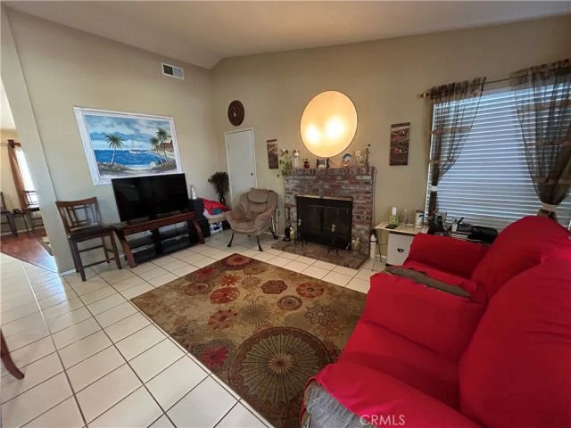 12734 Laurel Oak, Victorville, CA 92392